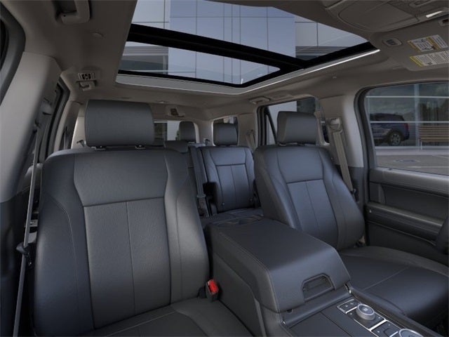2024 Ford Expedition XLT 202a